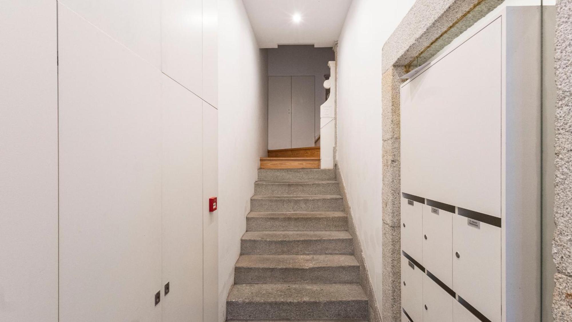 Lovelystay - Allderman Apartment - Almada 1º T 波尔图 外观 照片